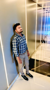 Sam, 27, India