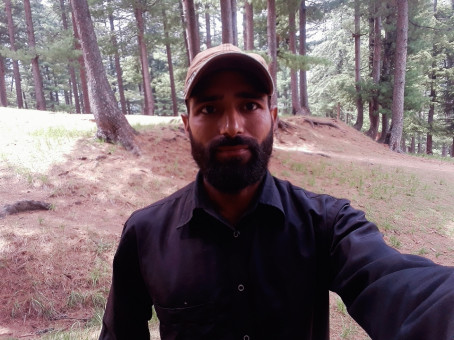 Ayaz Sikandar, 26, India