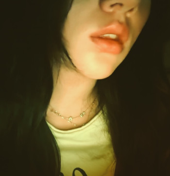 Dia, 18, United States