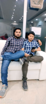 Karan, 30, Oman