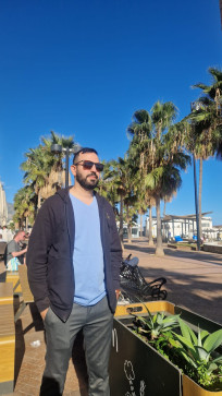 Maas, 38, United States