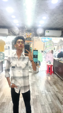 Patel Meet, 18, India