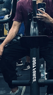 Hakim Hamoudi, 18, Algeria
