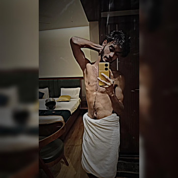 Soumik Mishra, 22, India