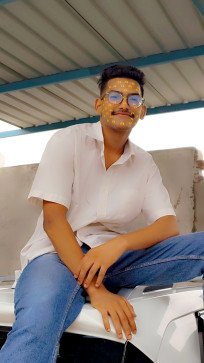 Mayank, 18, India