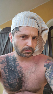 Albe Sardegna, 37, Italy