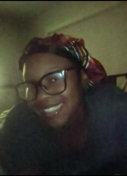 Julia, 18, United States