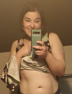 Isabelle, 24, Germany