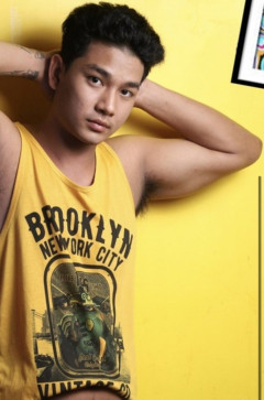 Sando, 25, South Korea