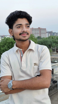 Abhishek, 19, India
