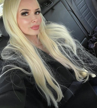 Sandra, 34, United States