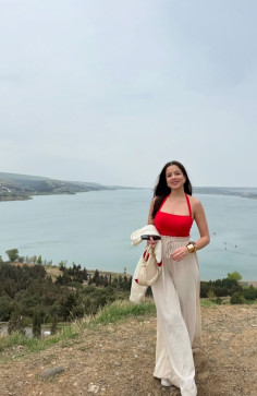 Khushi Mahawar, 18, India