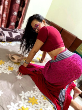 Poonam, 34, India