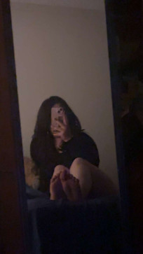 LivvLuvv19, 19, United States