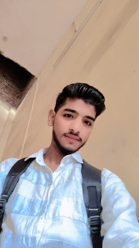 Adnan Zargar, 18, India