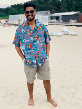 Bhatia, 18, Portugal