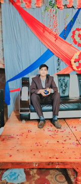 Nsfjs Snsnhsgsjsjvs, 18, India