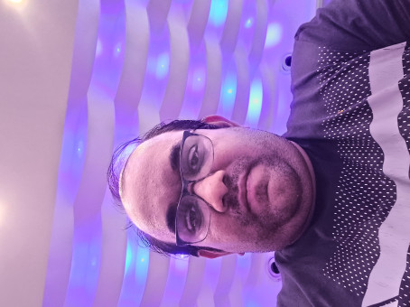 Khildeep Gandhi, 34, India