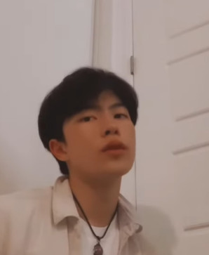 Theboy20, 20, Singapore