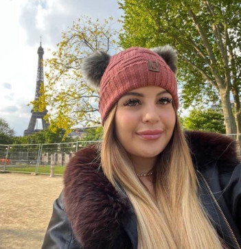 Sandra, 38, United States
