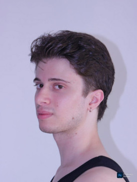 Miles, 18, Romania
