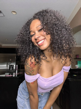 Lizzy Bella, 29, United States