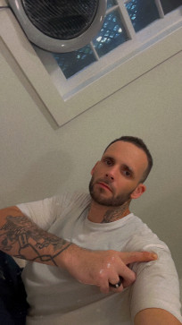 John, 37, United States