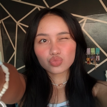 Kim, 23, Philippines