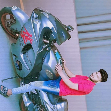 Zombis Zombie, 21, India