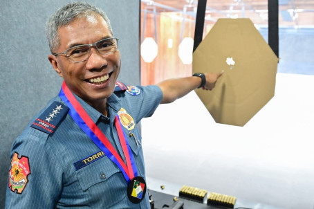 James, 20, Philippines