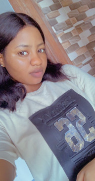 Naomi Berry, 26, New Zealand