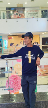 Hivin, 19, India