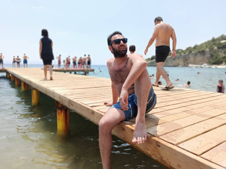 Batan Guumlnes, 30, Turkey