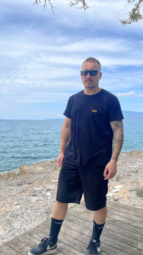 Jimmie, 27, Greece