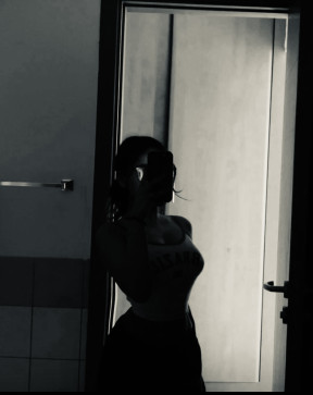 Mistral, 19, India