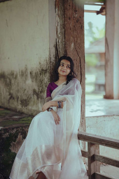 Dishaa, 19, India