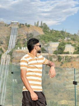 Paras Mahey Junction, 21, Armenia