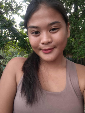 Cathlyn Borromeo, 19, Philippines