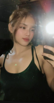 Trishia Mae Mondoned, 21, Philippines