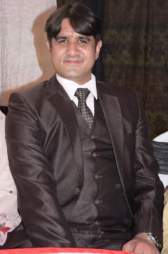 Malik, 35, Saudi Arabia