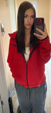 Mayka, 18, Canada