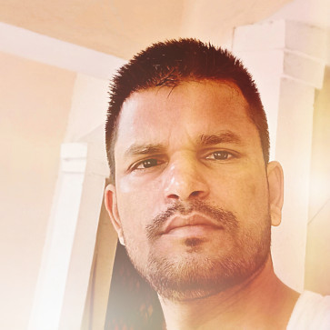 Vivek Mishra, 31, India