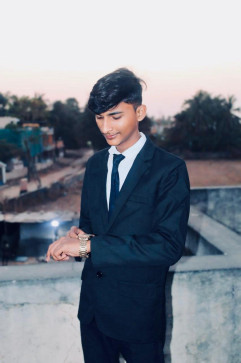 Mr Mahavir, 20, India