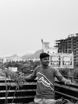 Goldof Stake, 18, India