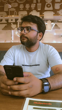 Yoges176793, 32, India