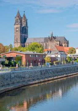 Kar Thik, 42, Germany