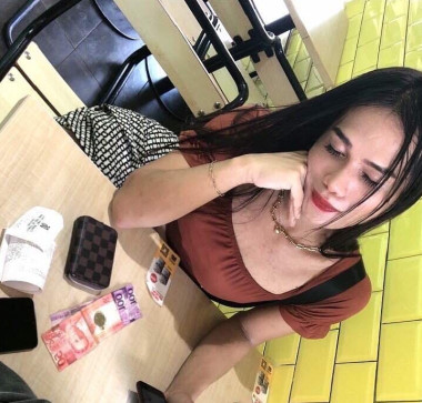 Xenalyn, 24, Philippines