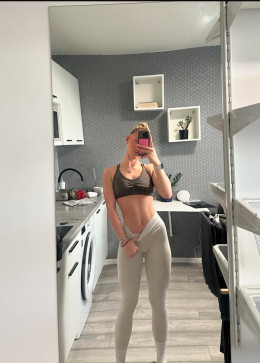 Nina, 18, Slovakia