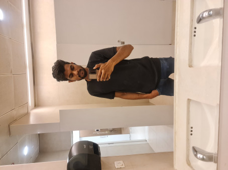 Manish Kuradiya, 18, India