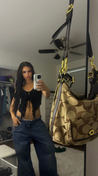 Gabby, 19, United States